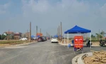Huyện ven Hà Nội dừng đấu giá đất sau lùm xùm khách trả giá cao rồi dừng lại