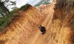 Xẻ đồi mở đường trí phép