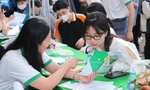 Lệ phí xét tuyển đại học mỗi trường thu một kiểu, vì sao?