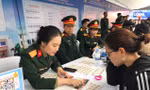 Phụ huynh, học sinh tâm tư trước mùa tuyển sinh đại học: Các chuyên gia khuyên gì?