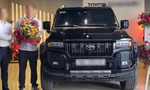 Xe sang Toyota bị đẩy giá chênh hàng trăm triệu đồng: Có sự 'bắt tay' giữa hãng xe và đại lý bán hàng? 