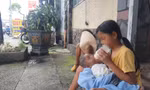 Bí mật đằng sau trẻ em ăn xin ở TPHCM - Kỳ 3: 'Bà trùm' cung cấp vé số