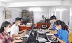Tổ thông tin phòng, chống COVID-19 của Thành Đoàn Cần Thơ làm việc không ngừng nghỉ để cung cấp những thông tin chuẩn xác nhất 