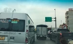 Ô tô xếp hàng dài chờ lên cao tốc những ngày đầu năm