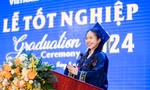 Nữ sinh Hải phòng là thủ khoa ngành Quản trị kinh doanh và Marketing với chương trình học 100% tiếng Anh