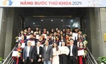 Cô gái người Mường đạt học bổng Nâng bước thủ khoa: Nghèo khó chưa bao giờ là lý do để từ bỏ ước mơ
