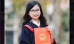 Nữ thủ khoa đầu ra ĐH Kinh tế Quốc dân năm 2021: Khi dân chuyên Văn chọn học Kinh tế