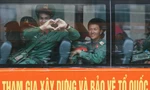 Rợp cờ hoa chào đón các 'chiến sĩ A80' đến Thủ đô 