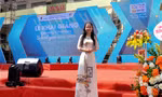 Nữ sinh khiếm thị thắp sáng ước mơ trở thành biên tập viên bằng sự nỗ lực đứng lên từ bóng tối