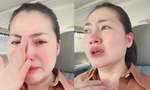 Diễn viên Ngọc Lan khóc nức nở trên livestream vì mất khoản tiền lớn