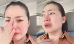 Diễn viên Ngọc Lan khóc nức nở trên livestream vì mất khoản tiền lớn