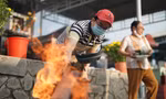 Người Sài Gòn tảo mộ ngày cuối năm