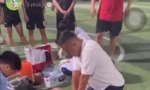 Clip: Cựu cầu thủ futsal TPHCM tử vong khi đang thi đấu trên sân