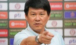 HLV Vũ Tiến Thành: 'Một nhóm trọng tài bị thao túng'