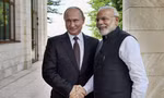 Tổng thống Nga Vladimir Putin và Thủ tướng Ấn Độ Narendra Modi. (Ảnh: PTI)