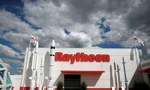 Gian trưng bày của Raytheon tại Triển lãm hàng không quốc tế Paris lần thứ 53 vào tháng 6/2019. (Ảnh: Reuters)