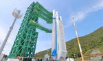 Tên lửa Nuri được đặt tại Trung tâm vũ trụ Naro ở Goheung, tỉnh South Jeolla. (Ảnh: Korea Times)