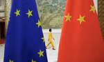 Cờ EU và Trung Quốc. (Ảnh: Reuters)