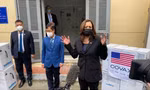 Phó Tổng thống Mỹ Kamala Harris trong buổi trao tặng vắc-xin sáng 26/8 tại Viện Vệ sinh Dịch tễ trung ương. (Ảnh: Twitter)
