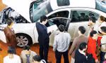 Người tiêu dùng đang chờ Bộ Tài chính quyết định vì dân hay vì doanh nghiệp. Ảnh: Hồng Vĩnh