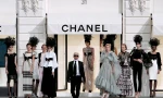 Thực hư tin đồn Marc Jacobs từng "nộp đơn xin việc" cho Chanel nhưng bị "bơ"