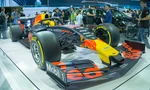 'Mục kích' hai chiếc xe đua F1 tại triển lãm VMS 2019