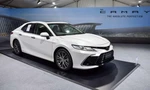 Toyota Camry 2022 ra mắt tại Thái Lan