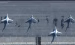 Nga sơ tán máy bay khỏi căn cứ bị UAV nghi của Ukraine tấn công 