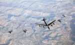 F-15 Israel hộ tống B-52 Mỹ. Ảnh: IDF