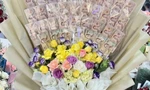 Đặt bó hoa tiền mặt giá 37 triệu đồng tặng bạn trai nhưng bị shipper cuỗm mất