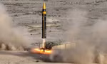 Iran phóng tên lửa siêu thanh Fattah, tuyên bố 'kiểm soát không phận Israel'