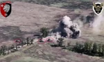 Ukraine tung video phá hủy 10 xe quân sự Nga cùng lúc