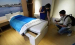 Giường bằng bìa cứng ở làng Olympic Tokyo. Ảnh: AP