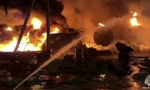 Hai kho dầu của Nga cùng bốc cháy trong đêm