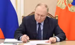 Tổng thống Putin ký thành luật hiệp ước sáp nhập 4 vùng ly khai của Ukraine