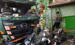 Indonesia: Xe tải gây tai nạn trước cổng trường học, 30 người thương vong