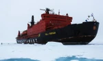 Tàu phá băng hạt nhân của Nga đưa trẻ em thăm Bắc Cực