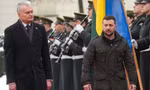 Tổng thống Ukraine bất ngờ thăm nước thành viên NATO