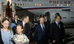 Tổng thống Nga Putin ra sân bay đón các tù nhân vừa được phương Tây trả tự do