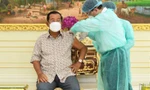 Thủ tướng Campuchia Hun Sen tiêm vắc xin sáng nay, 20/4.