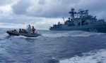 Tàu khu trục tên lửa Phó Đô đốc Kulakov tuần tra chống cướp biển trên Vịnh Guinea (ngoài khơi châu Phi). Ảnh: Bộ Quốc phòng Nga