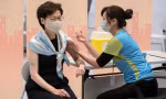 Bà Carrie Lam tiêm vắc xin Sinovac mũi hai hồi tháng 3/2021. Ảnh: Global Times