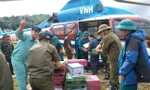 Trực thăng của Binh đoàn 18 vượt mưa gió cứu trợ người dân vùng lũ Cao Bằng
