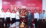 Bí thư thứ nhất Trung ương Đoàn chúc mừng Báo Tiền Phong dịp kỷ niệm 100 năm Ngày Báo chí Cách mạng Việt Nam