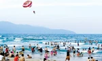 Bãi biển Mỹ Khê, Đà Nẵng. Ảnh: Hồng Vĩnh.