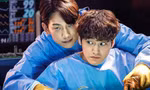 Ghost Doctor tập 4: Kim Bum phản ứng đầy bất ngờ khi phát hiện "hồn ma" Bi Rain bên cạnh