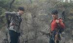Bom tấn "Jirisan" của Jeon Ji Hyun - Joo Ji Hoon mở màn đầy kịch tính, rating ngất ngưởng