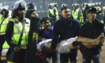 Cầu thủ Arema FC, giải VĐQG Indonesia: Tôi tận mắt thấy 7,8 người nằm chết trong phòng thay đồ 