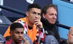 HLV MU cho Ronaldo dự bị vì không muốn cầu thủ này chịu nhục? 