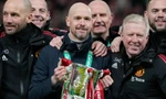 Vì sao HLV Ten Hag không cho cầu thủ MU ăn mừng sau chức vô địch Carabao Cup? 